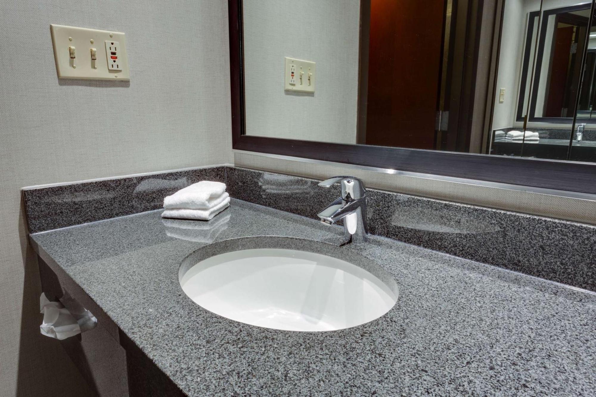 Drury Inn & Suites Overland Park Luaran gambar